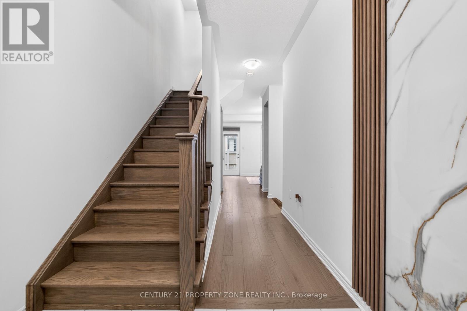 5186 Viola Desmond Drive, Mississauga, Ontario  L5M 2S7 - Photo 4 - W12984542