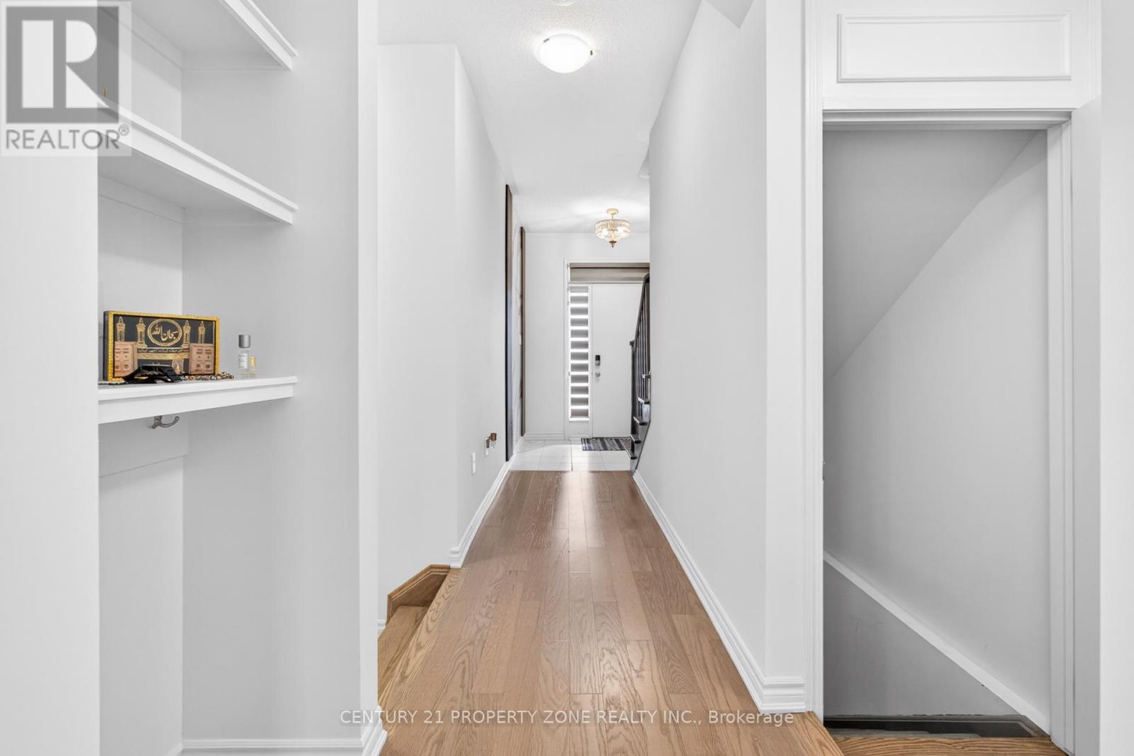 5186 Viola Desmond Drive, Mississauga, Ontario  L5M 2S7 - Photo 6 - W12984542