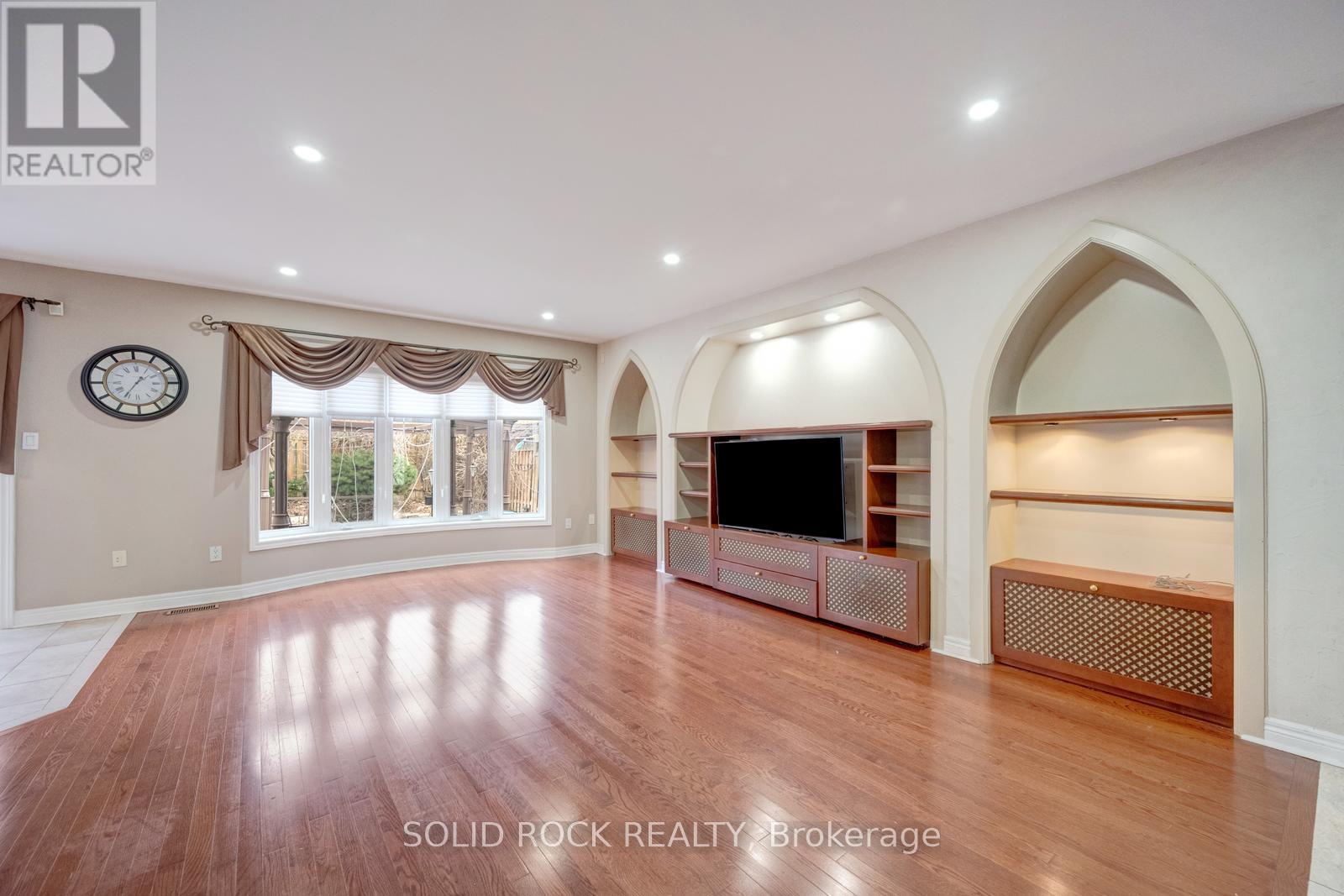 34 Forsyth Crescent, Halton Hills, Ontario  L7G 6G3 - Photo 14 - W12984550