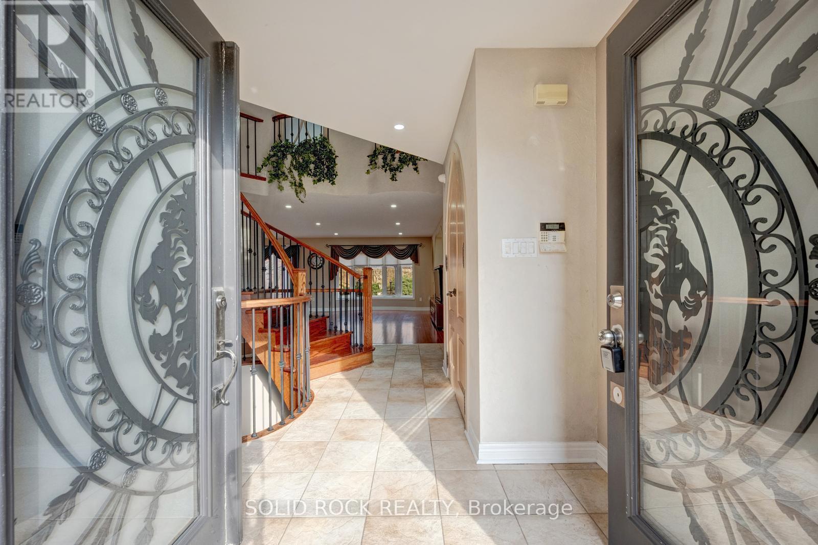 34 Forsyth Crescent, Halton Hills, Ontario  L7G 6G3 - Photo 5 - W12984550