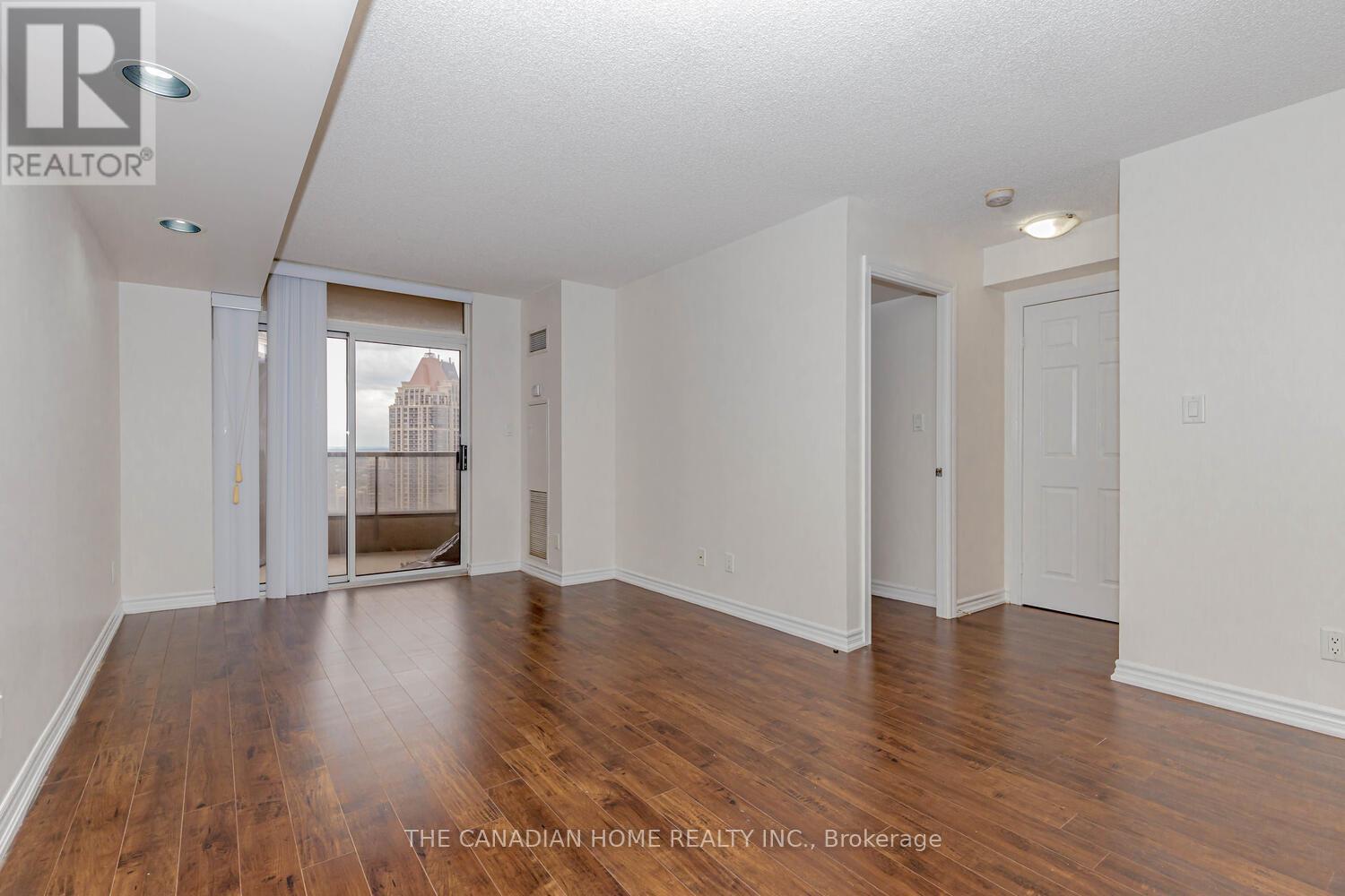 2302 - 3880 Duke Of York Boulevard, Mississauga, Ontario  L5B 4M7 - Photo 26 - W12984604