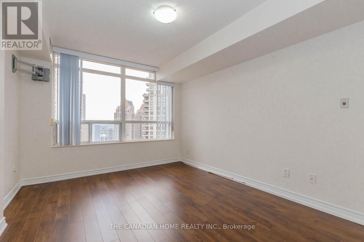 2302 - 3880 Duke Of York Boulevard, Mississauga, Ontario  L5B 4M7 - Photo 34 - W12984604