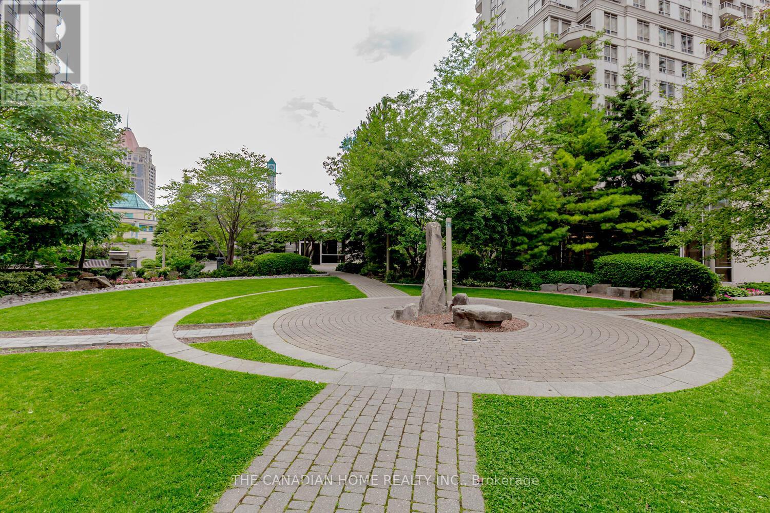 2302 - 3880 Duke Of York Boulevard, Mississauga, Ontario  L5B 4M7 - Photo 47 - W12984604