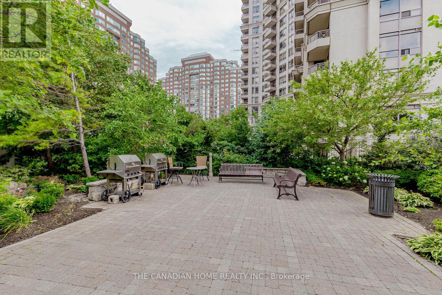 2302 - 3880 Duke Of York Boulevard, Mississauga, Ontario  L5B 4M7 - Photo 48 - W12984604