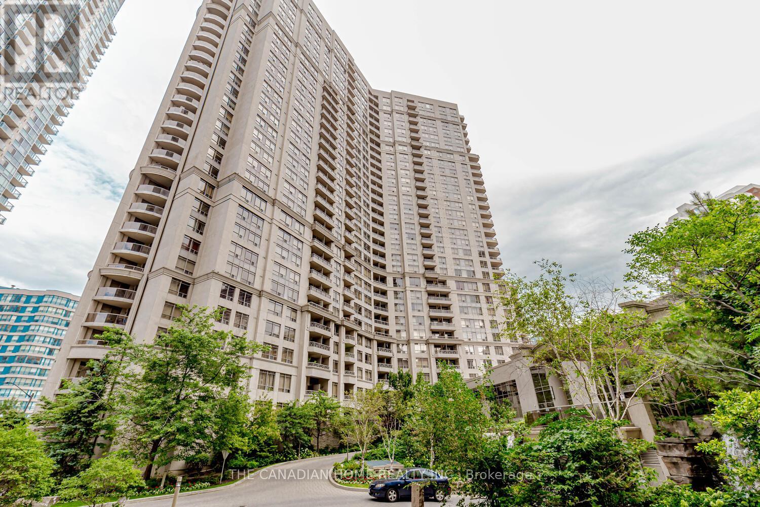2302 - 3880 Duke Of York Boulevard, Mississauga, Ontario  L5B 4M7 - Photo 5 - W12984604