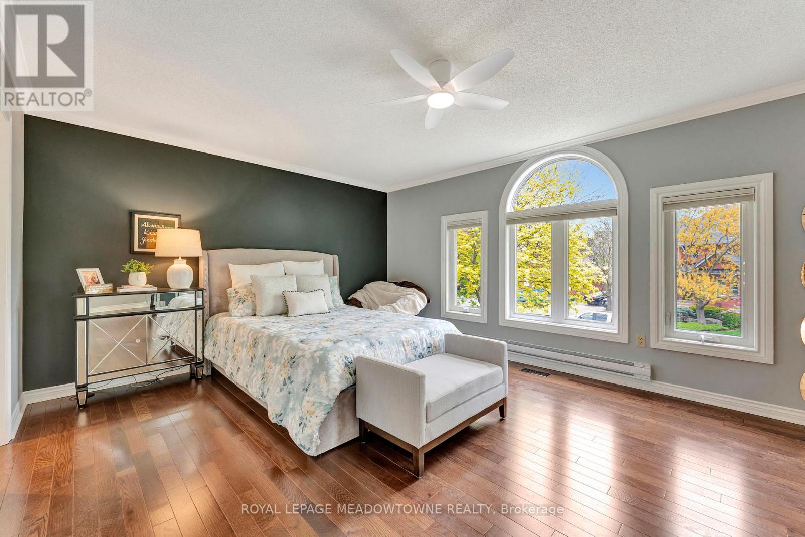 2008 Peak Place, Oakville, Ontario  L6H 5T2 - Photo 20 - W12984616