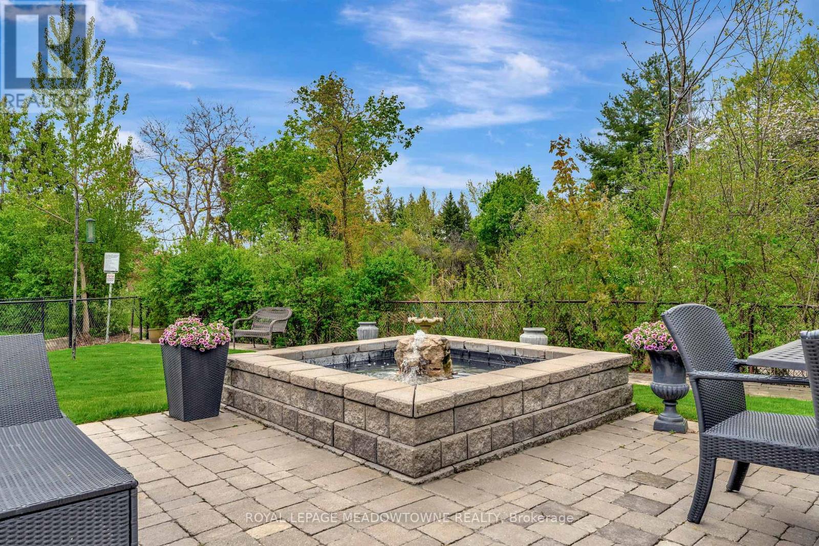 2008 Peak Place, Oakville, Ontario  L6H 5T2 - Photo 35 - W12984616