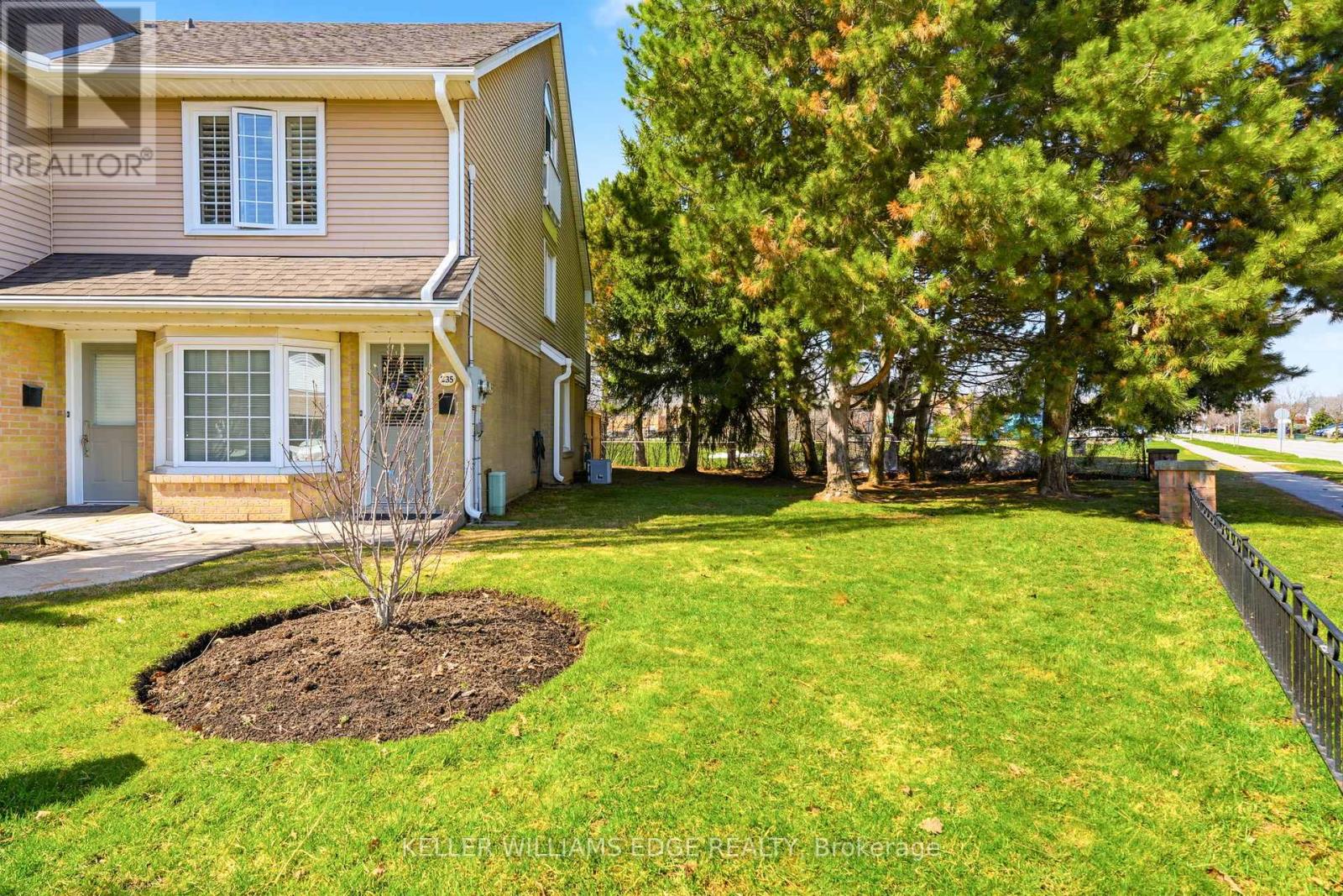 235 - 2110 Cleaver Avenue, Burlington, Ontario  L7M 3Z4 - Photo 23 - W12984634