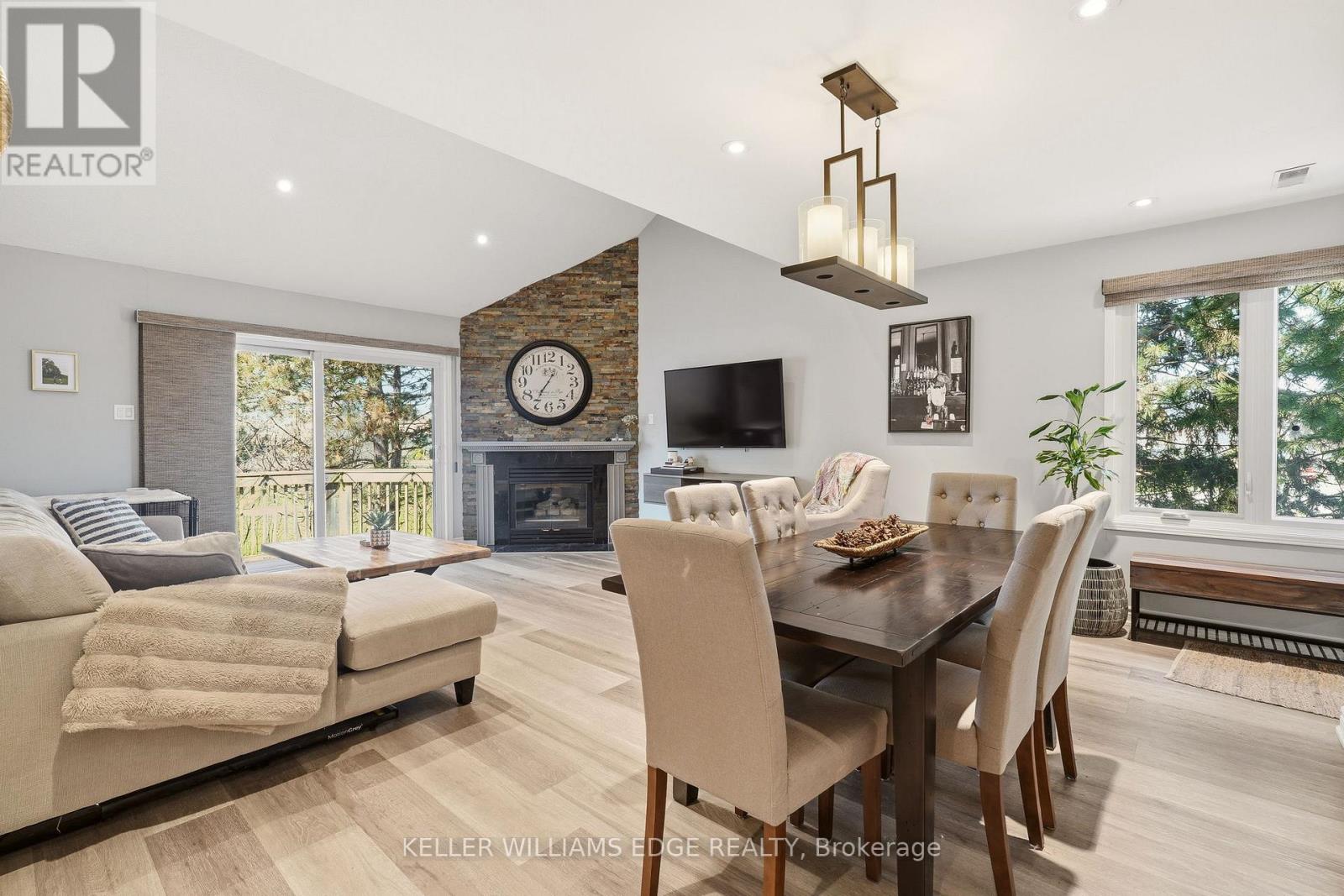 235 - 2110 Cleaver Avenue, Burlington, Ontario  L7M 3Z4 - Photo 9 - W12984634