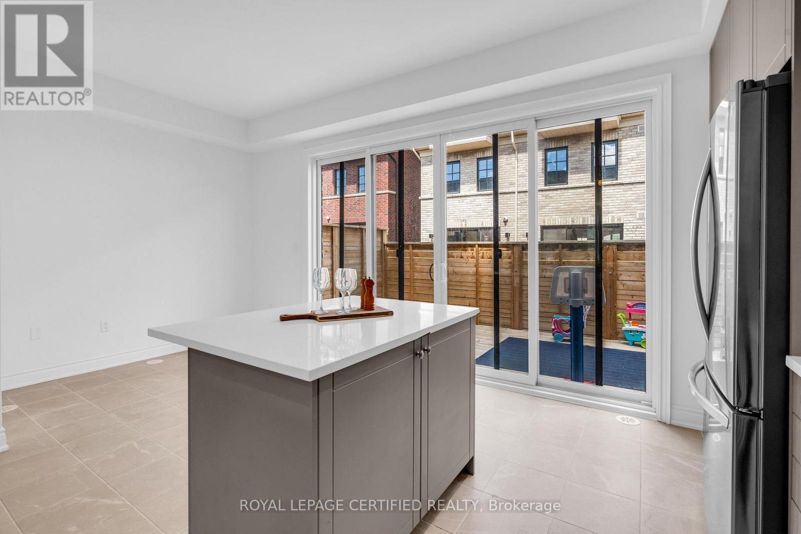 10 - 74a Thomas Street, Mississauga, Ontario  L5M 2R6 - Photo 13 - W12984650