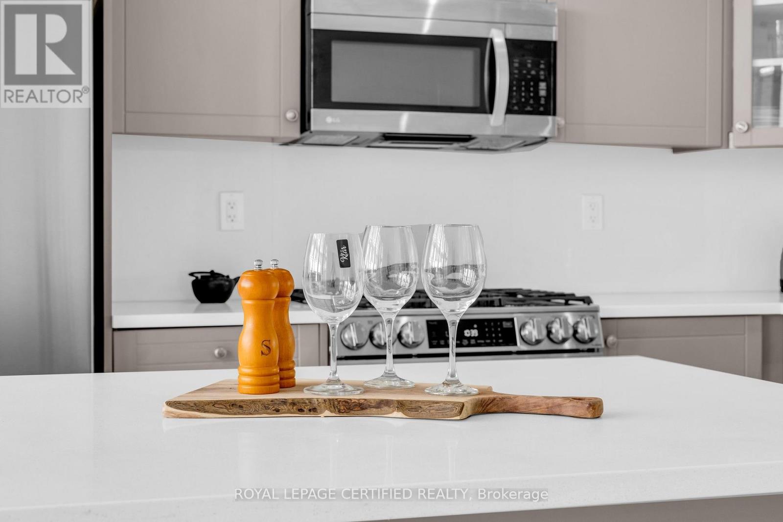 10 - 74a Thomas Street, Mississauga, Ontario  L5M 2R6 - Photo 19 - W12984650