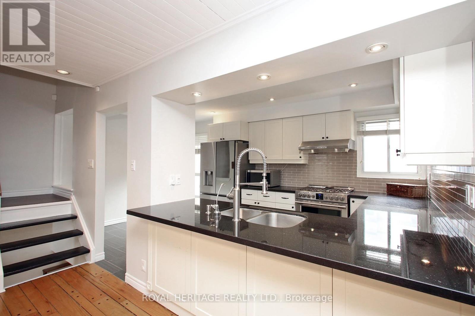 6 - 24 Reid Drive, Mississauga, Ontario  L5M 2A6 - Photo 10 - W12984680