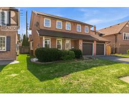 18 COTSWOLD COURT, Halton Hills, Ontario