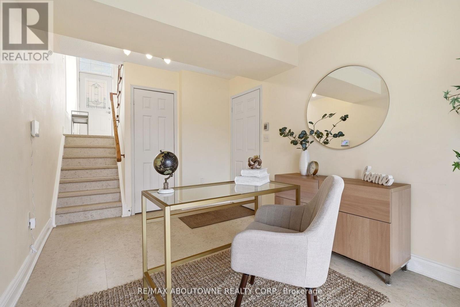 408 Fairgate Way, Oakville, Ontario  L6H 6Y1 - Photo 24 - W12984748