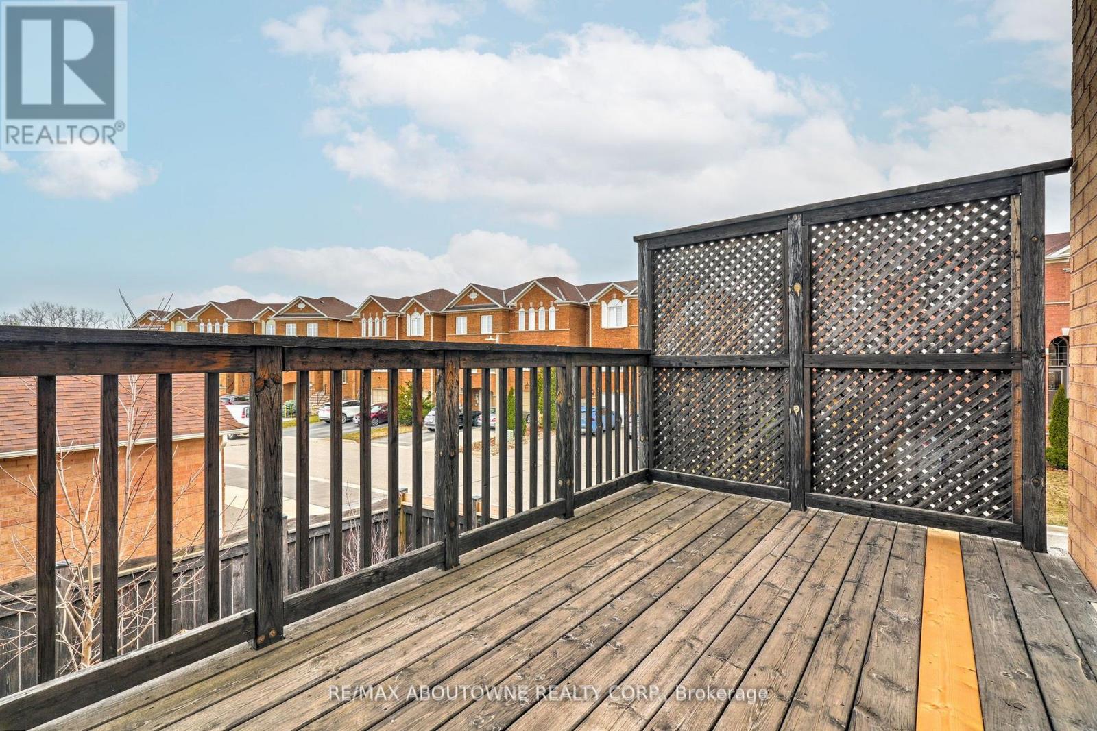 408 Fairgate Way, Oakville, Ontario  L6H 6Y1 - Photo 33 - W12984748