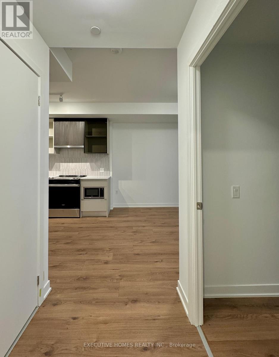 629 - 395 Dundas Street W, Oakville, Ontario  L6M 5R8 - Photo 13 - W12984758