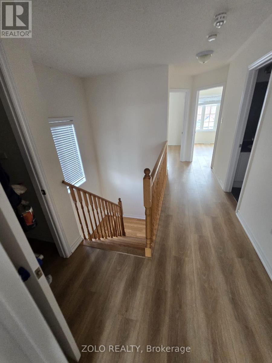 12 Agava Street, Brampton, Ontario  L7A 4S5 - Photo 5 - W12984766