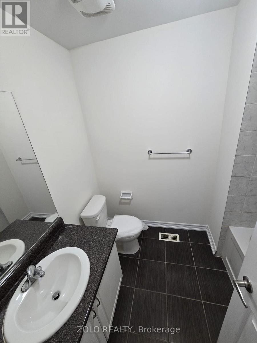 12 Agava Street, Brampton, Ontario  L7A 4S5 - Photo 9 - W12984766