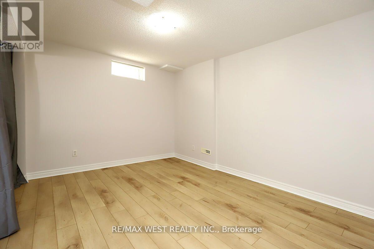 Bsmt - 5453 Festival Drive, Mississauga, Ontario  L5M 0G6 - Photo 9 - W12984770