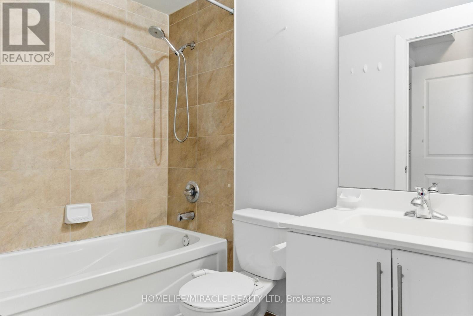 2901 - 330 Burnhamthorpe Road W, Mississauga, Ontario  L5B 0E1 - Photo 15 - W12984772