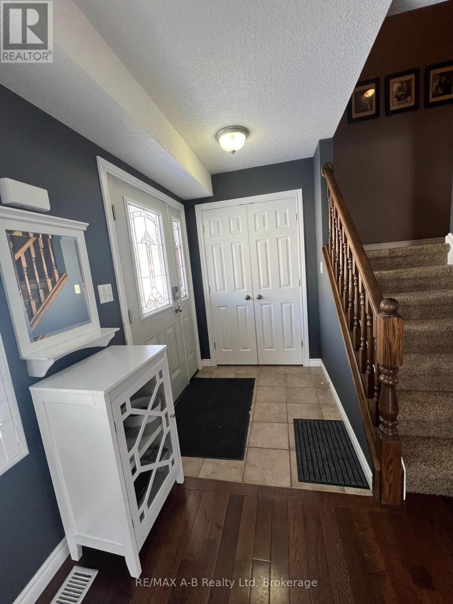 48 Wellington Street, East Zorra-Tavistock, Ontario  N0B 2R0 - Photo 8 - X12547948