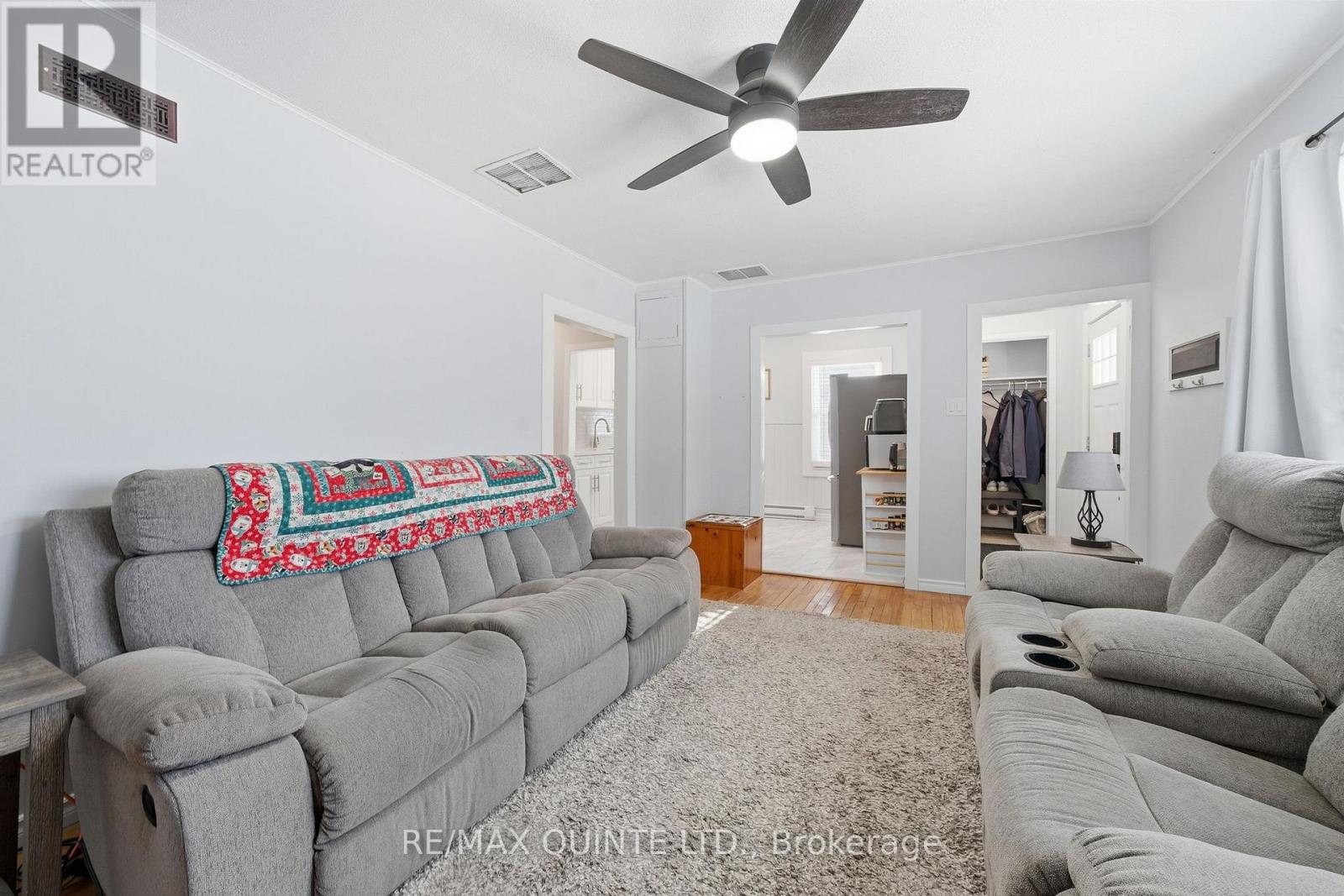 35 Kerr Crescent, Quinte West, Ontario  K8V 2W2 - Photo 10 - X12730234