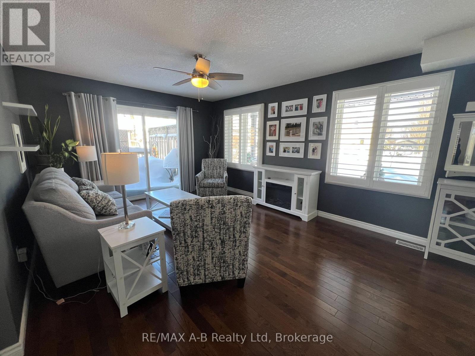 48 Wellington Street, East Zorra-Tavistock, Ontario  N0B 2R0 - Photo 12 - X12547948