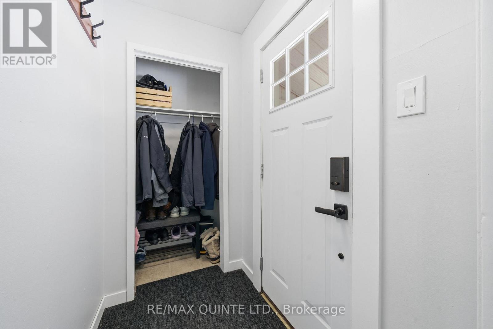 35 Kerr Crescent, Quinte West, Ontario  K8V 2W2 - Photo 7 - X12730234