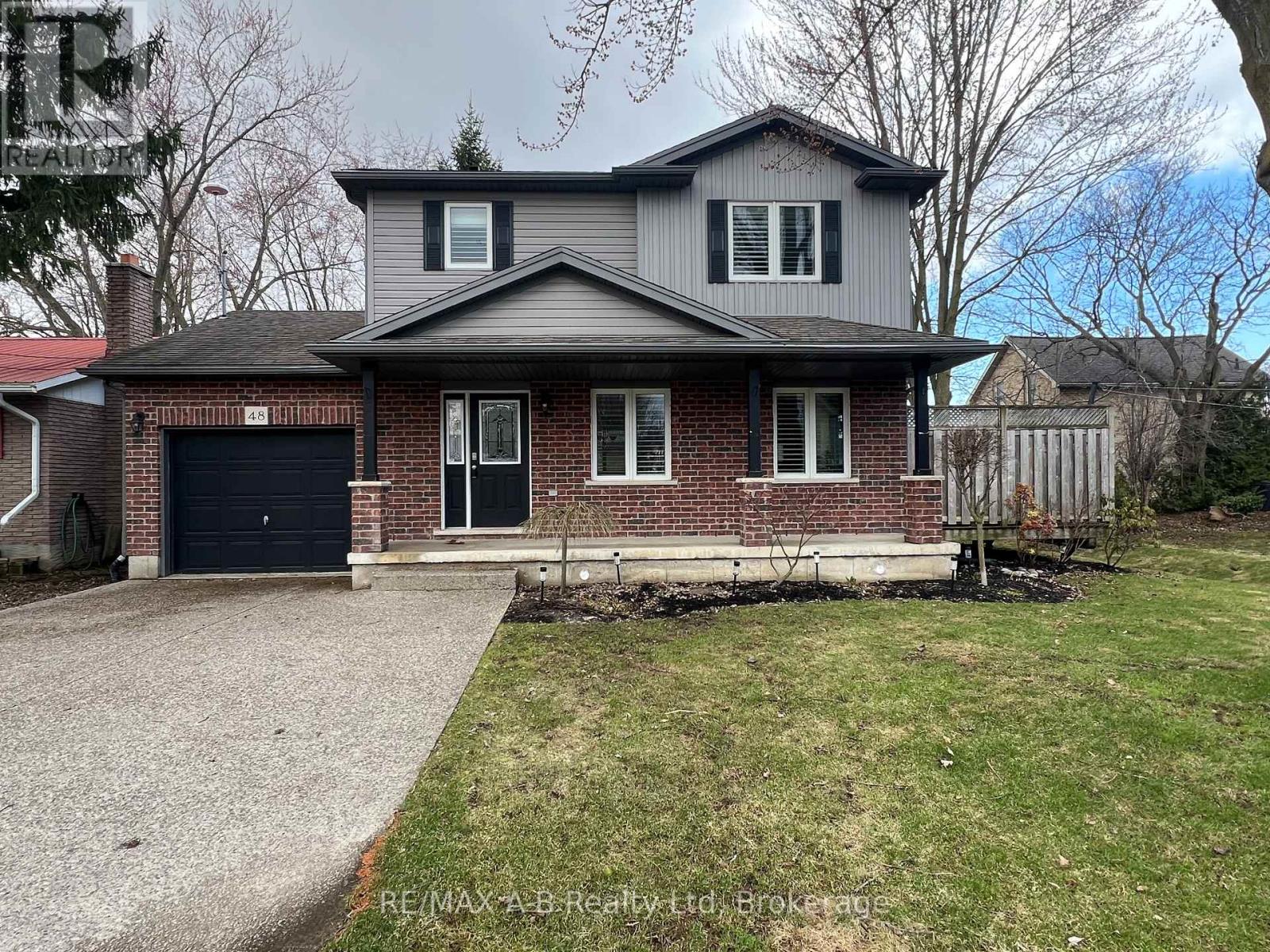 48 Wellington Street, East Zorra-Tavistock, Ontario  N0B 2R0 - Photo 2 - X12547948