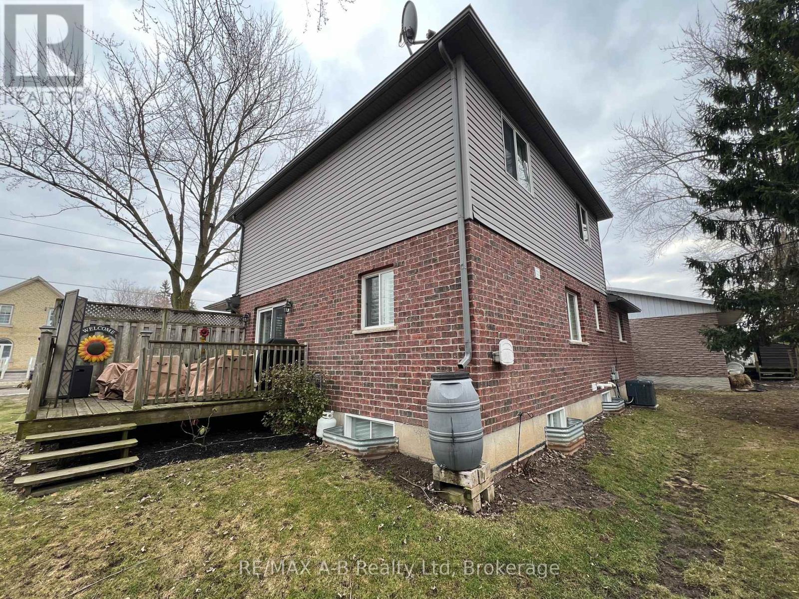 48 Wellington Street, East Zorra-Tavistock, Ontario  N0B 2R0 - Photo 6 - X12547948