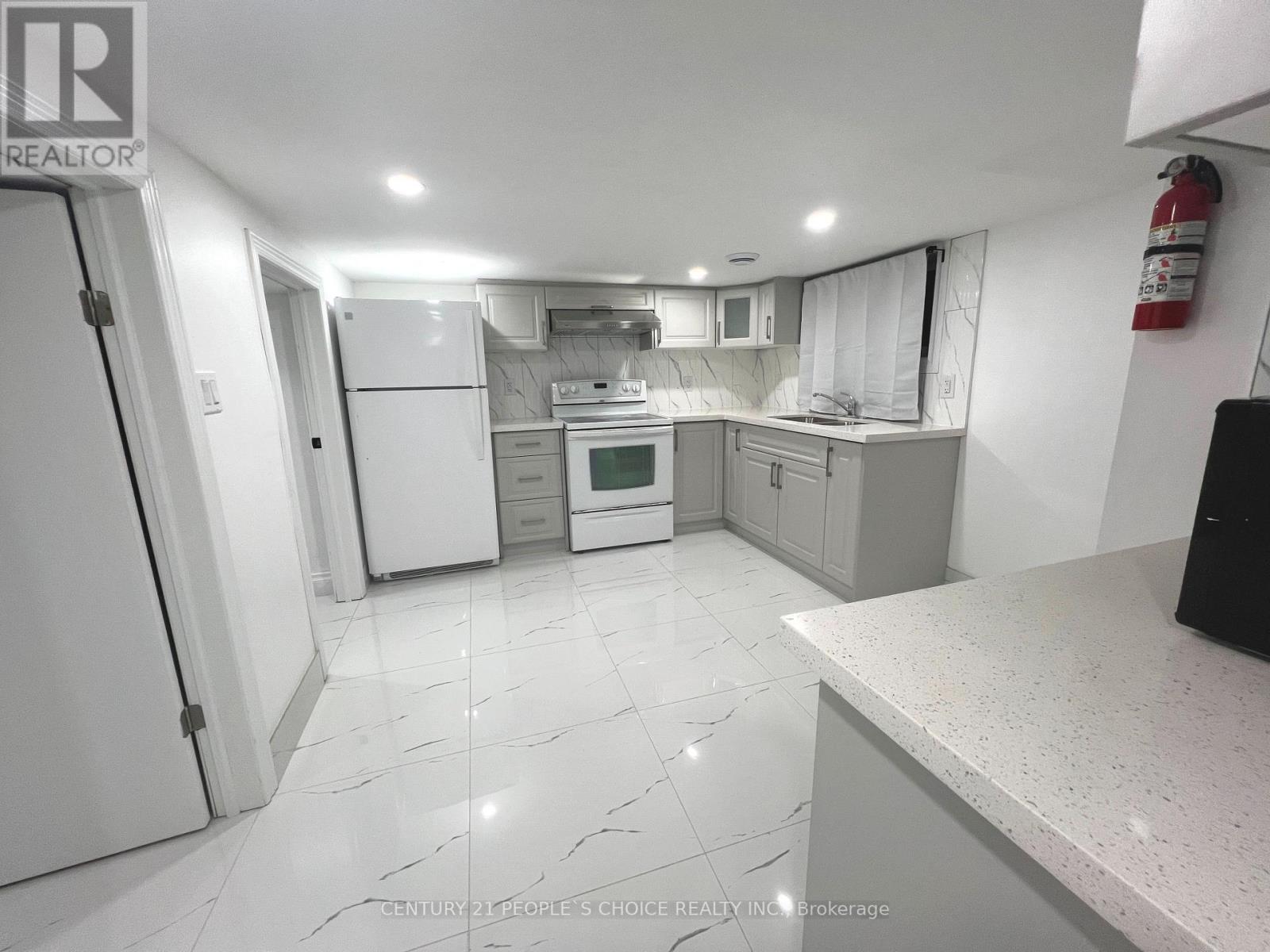 5640 Buchanan Avenue, Niagara Falls, Ontario  L2G 3V1 - Photo 10 - X12984486