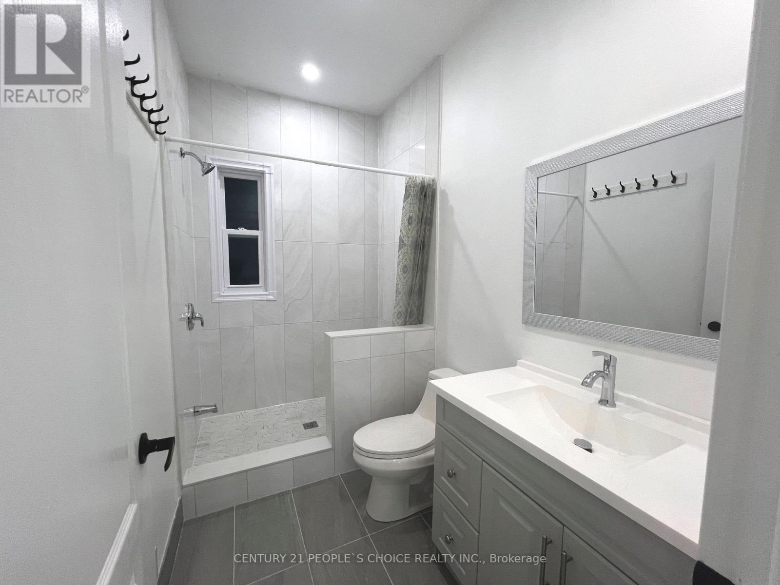 5640 Buchanan Avenue, Niagara Falls, Ontario  L2G 3V1 - Photo 6 - X12984486