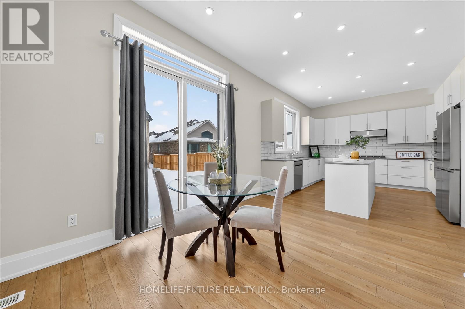 212 Mallory Terrace, Peterborough, Ontario  K9H 0J8 - Photo 12 - X12984496