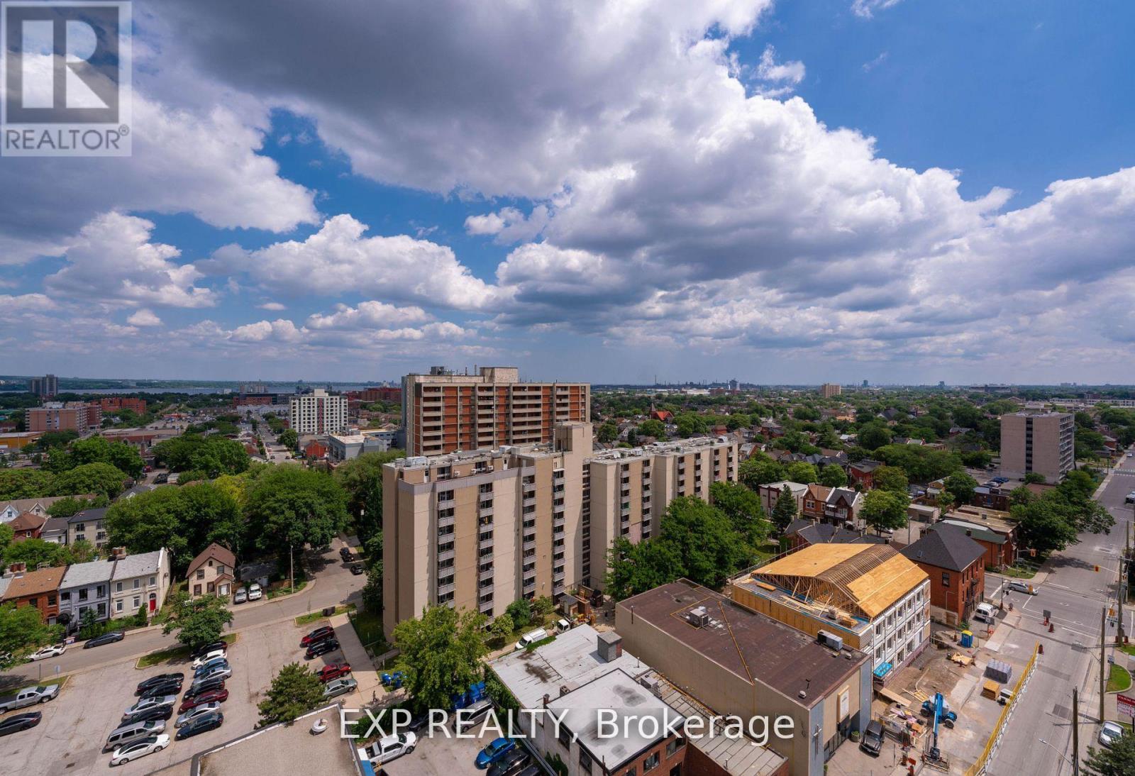 1105 - 212 King William Street, Hamilton, Ontario  L8R 3N9 - Photo 2 - X12984534