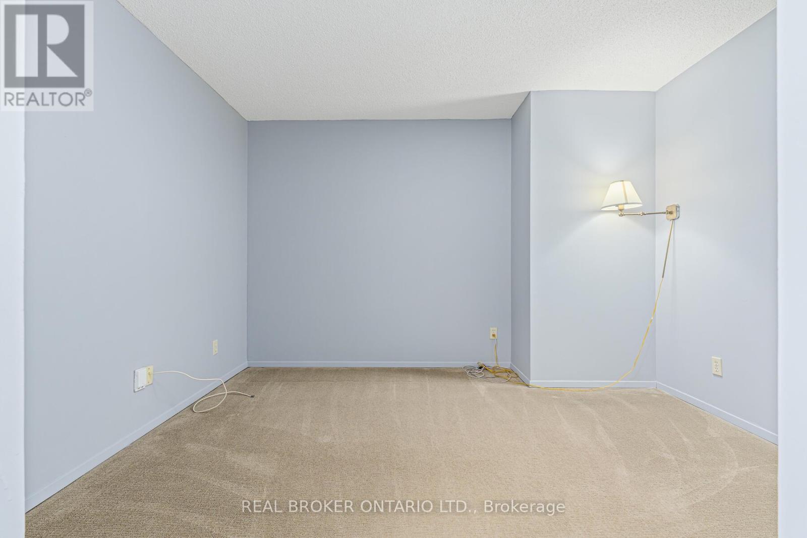 606 - 358 Waterloo Avenue, Guelph, Ontario N1H 7Y3 - Photo 12 - X12984654