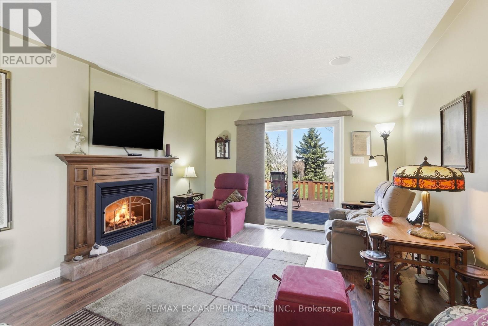 802 Main Street, Norfolk (Port Dover), Ontario  N0A 1N0 - Photo 11 - X12984730