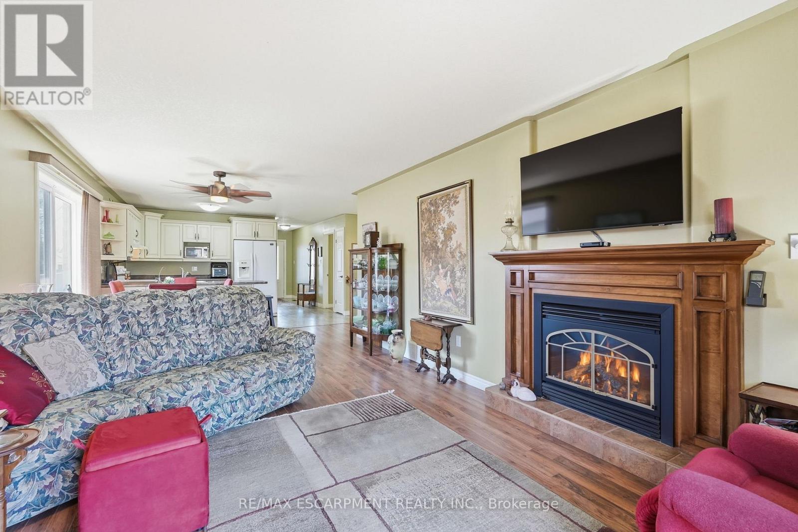 802 Main Street, Norfolk (Port Dover), Ontario  N0A 1N0 - Photo 12 - X12984730