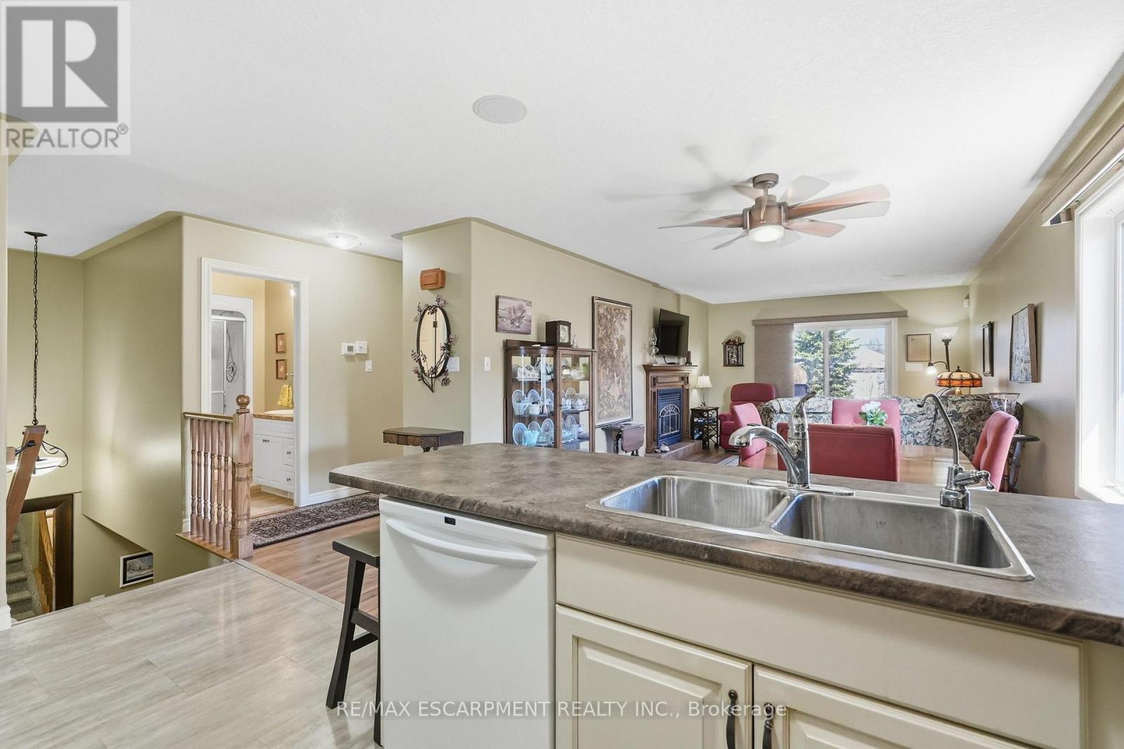 802 Main Street, Norfolk (Port Dover), Ontario  N0A 1N0 - Photo 8 - X12984730