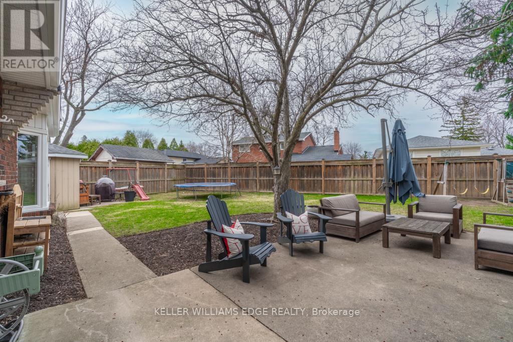 24 Bentley Place, Hamilton, Ontario  L9C 2R4 - Photo 18 - X12984740