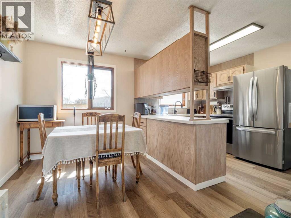 162 Purdue Court W, Lethbridge, Alberta  T1k 4S2 - Photo 10 - A2300546