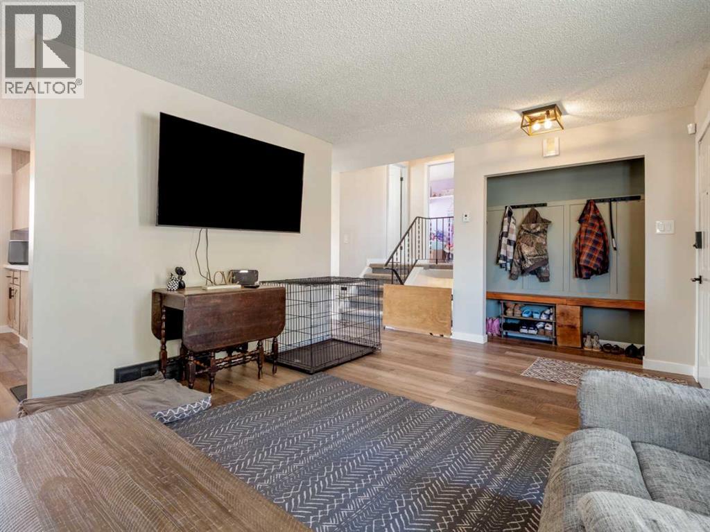 162 Purdue Court W, Lethbridge, Alberta  T1k 4S2 - Photo 8 - A2300546