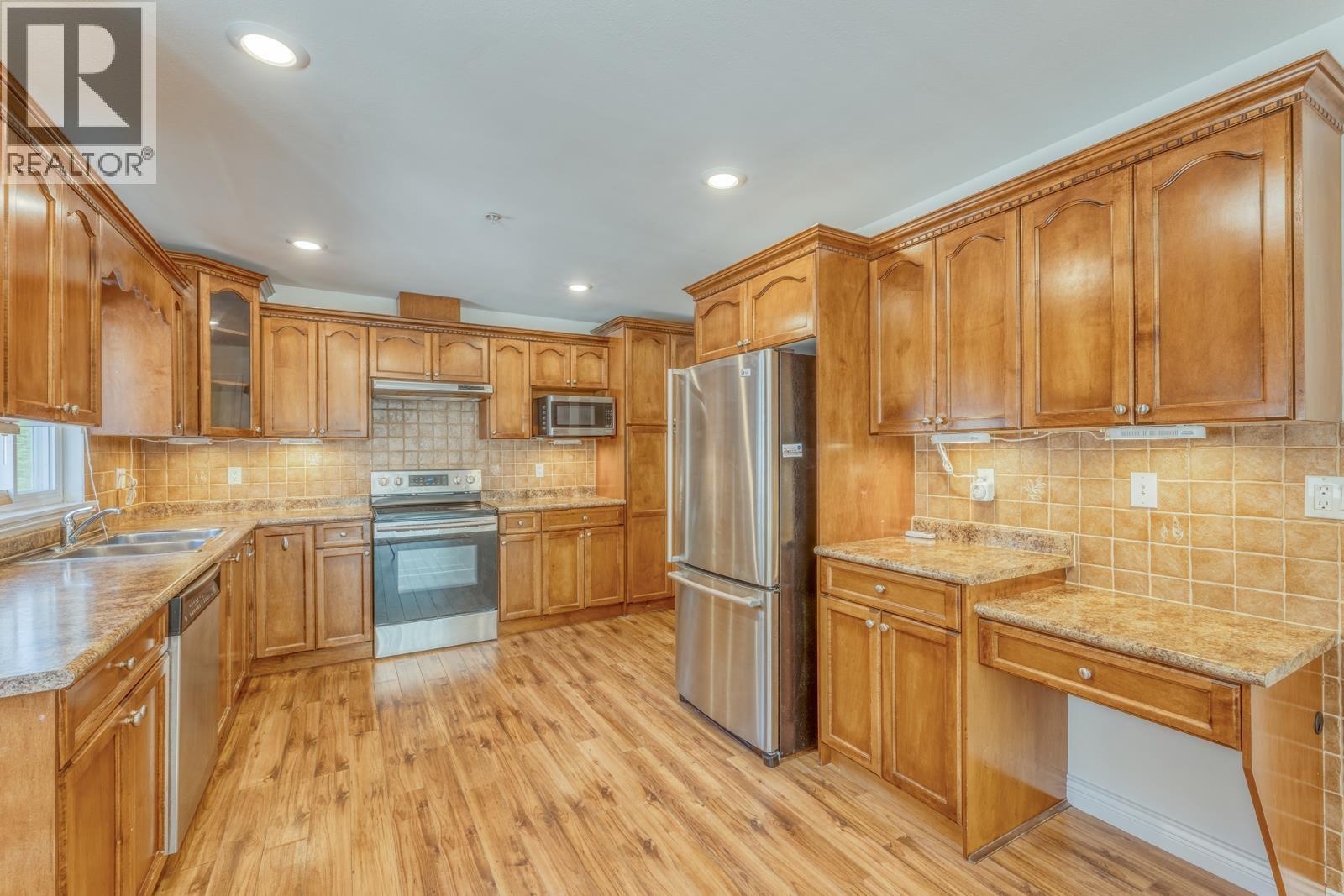 12243 232 Street, Maple Ridge, British Columbia  V2X 6T4 - Photo 10 - R3109870