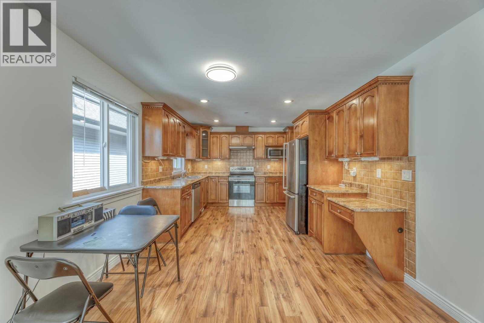 12243 232 Street, Maple Ridge, British Columbia  V2X 6T4 - Photo 11 - R3109870