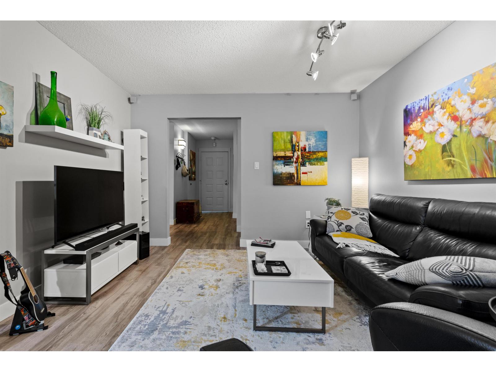 303 1322 Martin Street, White Rock, British Columbia  V4B 3W5 - Photo 7 - R3108796