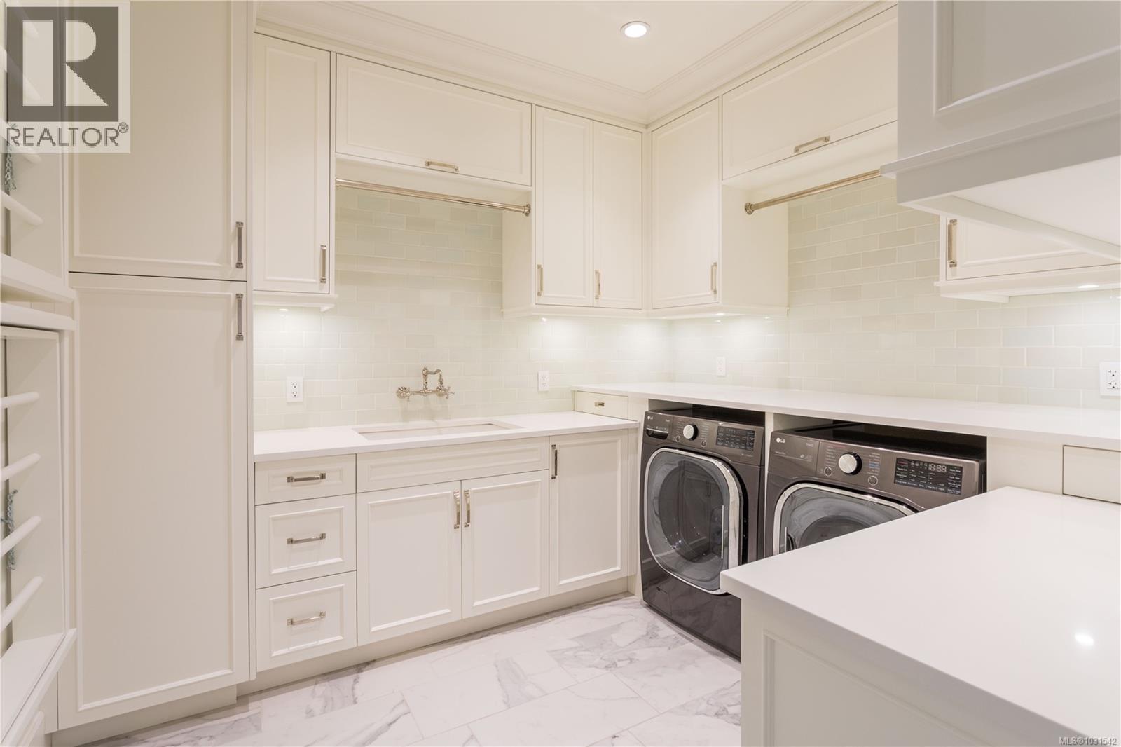 3085 Southdowne Rd, Oak Bay, British Columbia  V8R 6H3 - Photo 29 - 1031542