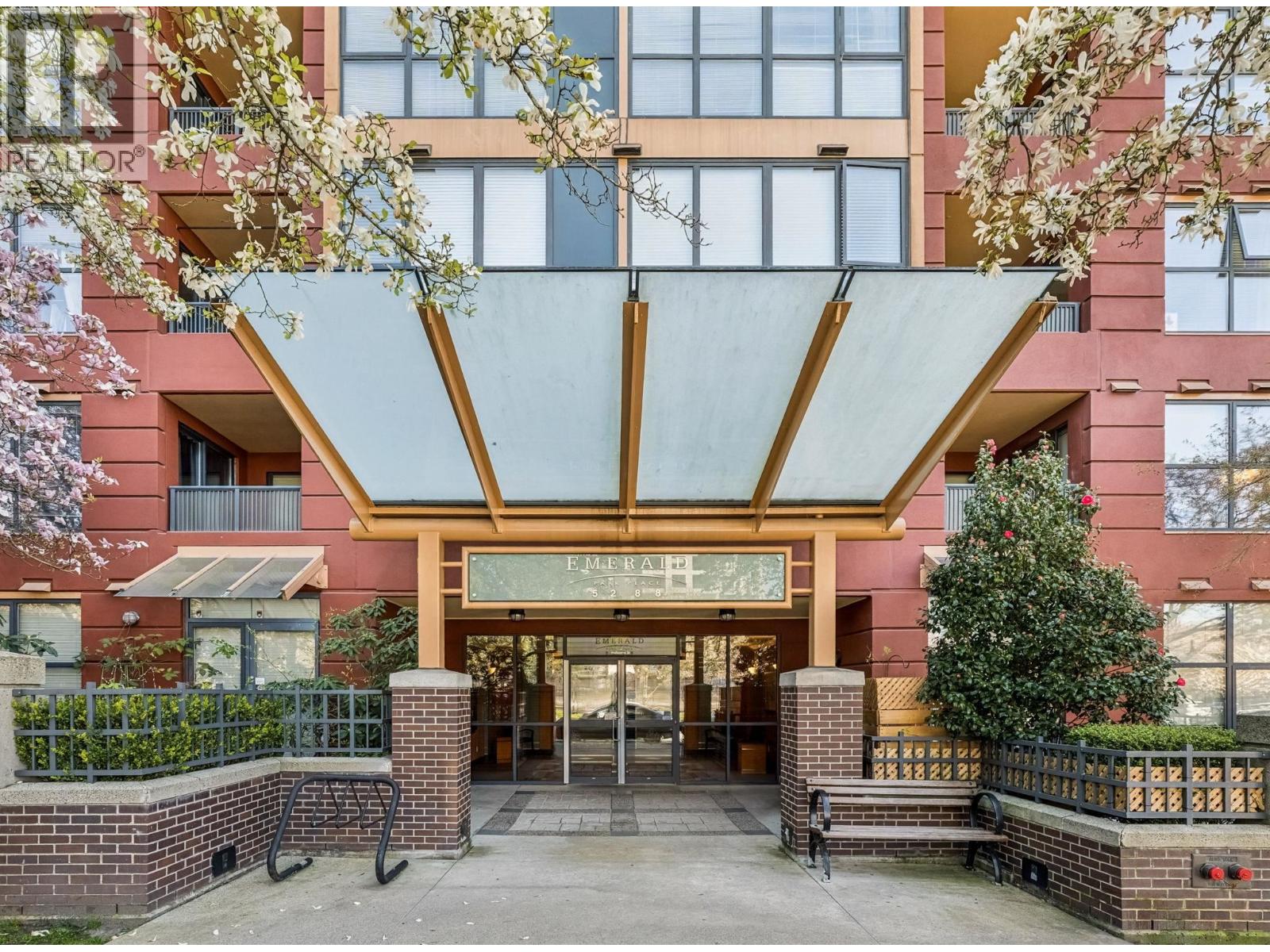 610 5288 Melbourne Street, Vancouver, British Columbia  V5R 6E6 - Photo 2 - R3109791