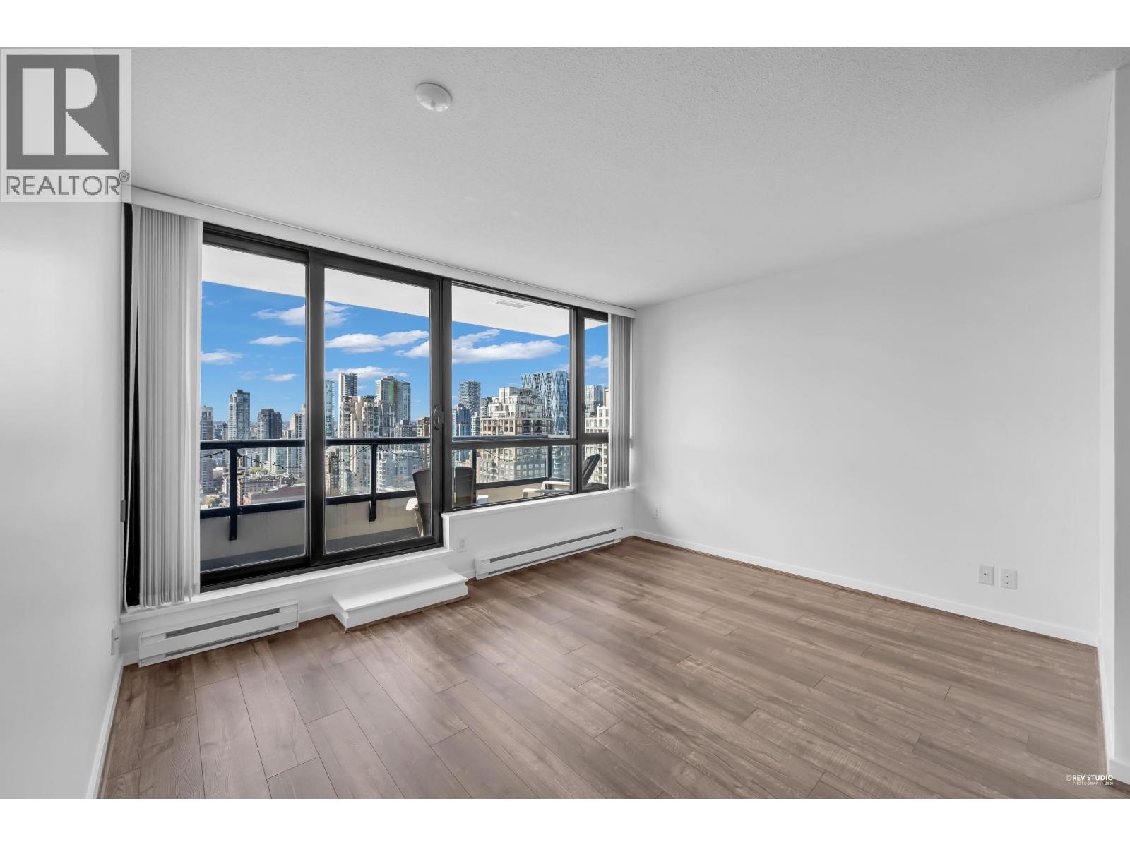 2608 977 Mainland Street, Vancouver, British Columbia  V6B 1T2 - Photo 4 - R3108867