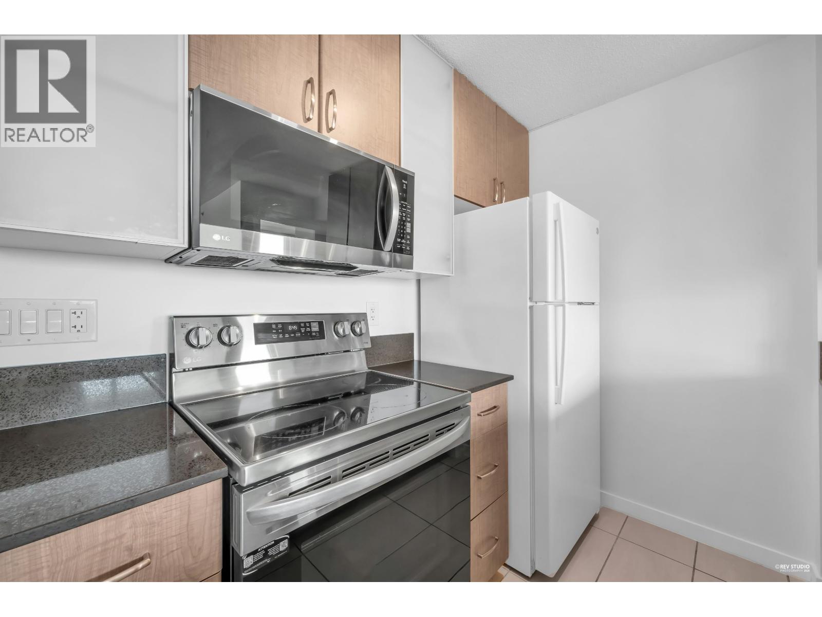 2608 977 Mainland Street, Vancouver, British Columbia  V6B 1T2 - Photo 12 - R3108867