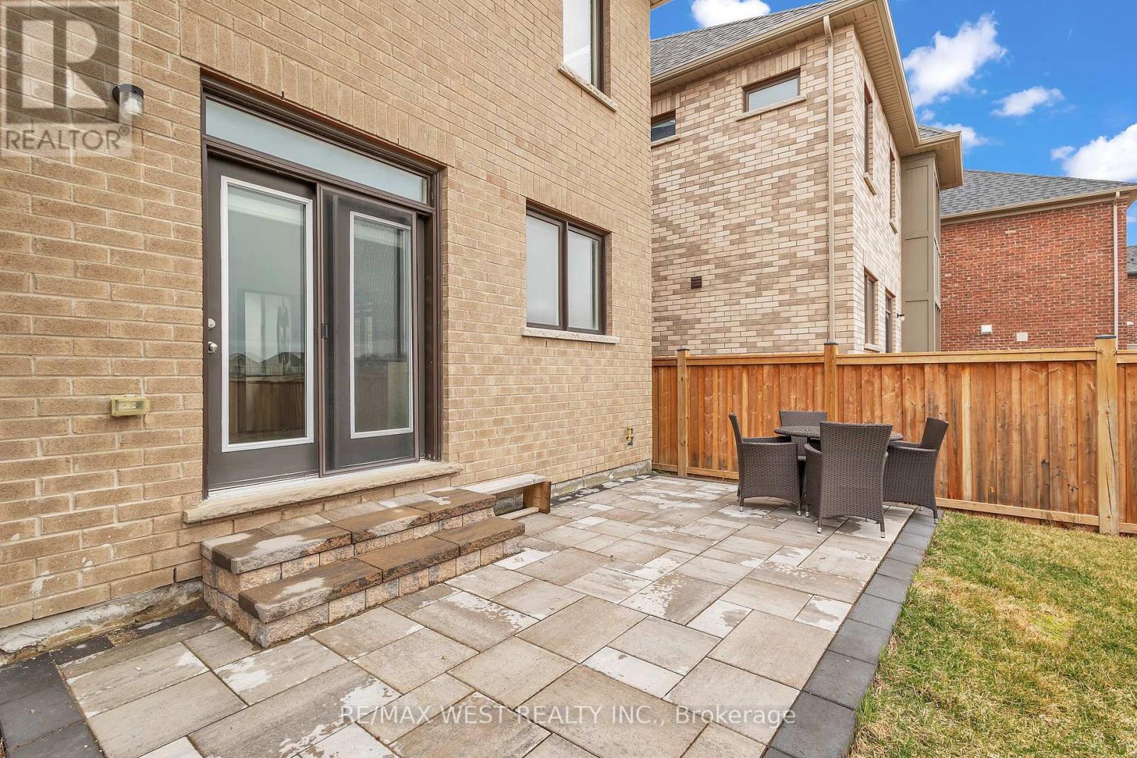 65 Port Royal Avenue, Vaughan, Ontario L4H 4K6 - Photo 38 - N12954396