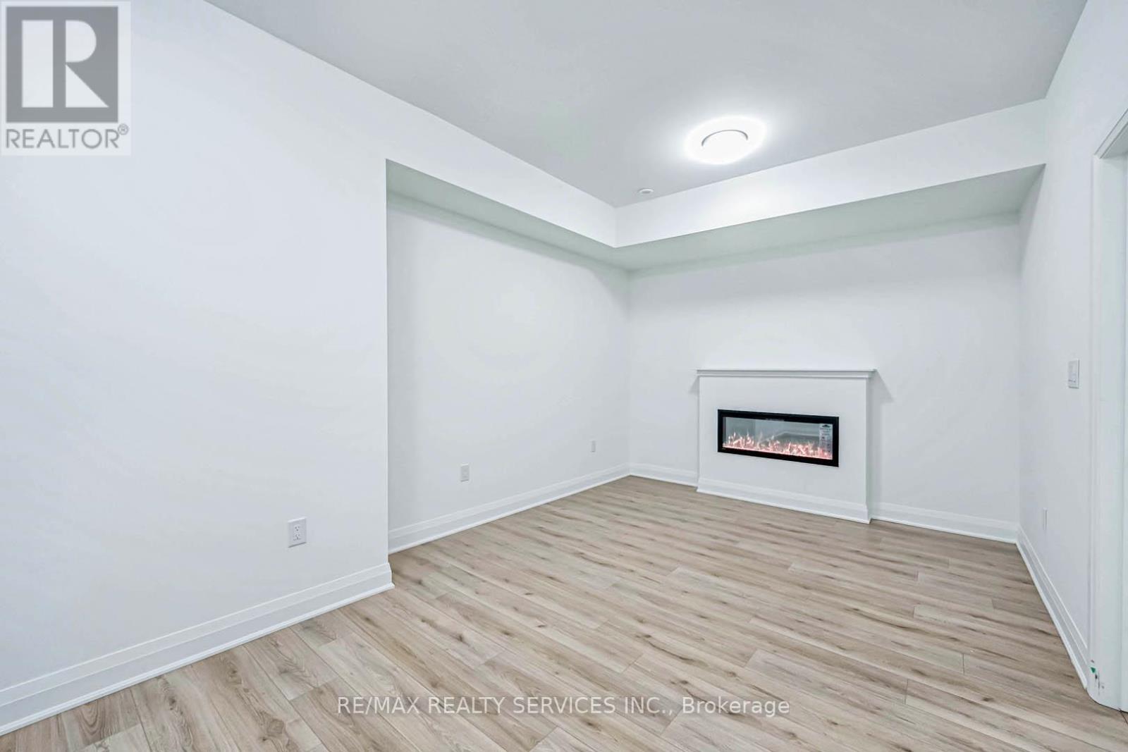 35 Alton Crescent, Vaughan, Ontario  L6S 3E7 - Photo 37 - N12973122